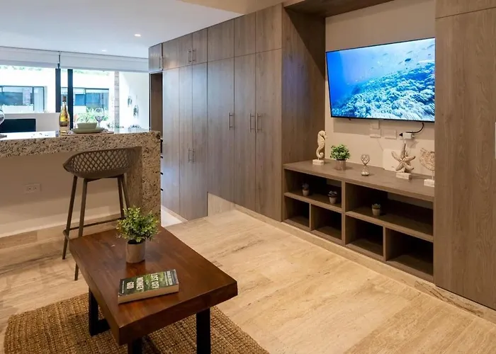 Syrena Luxury Downtown Aparthotel 4*