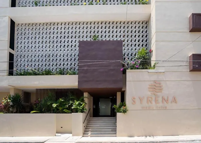Syrena Luxury Downtown Aparthotel 4*