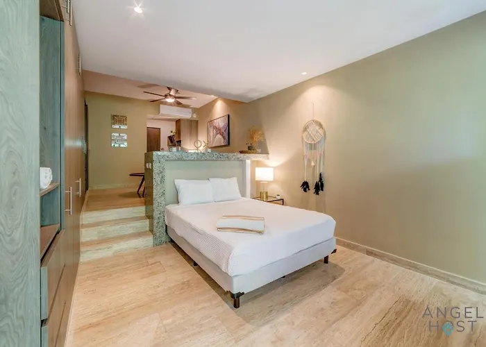 Syrena Luxury Downtown Aparthotel 4*